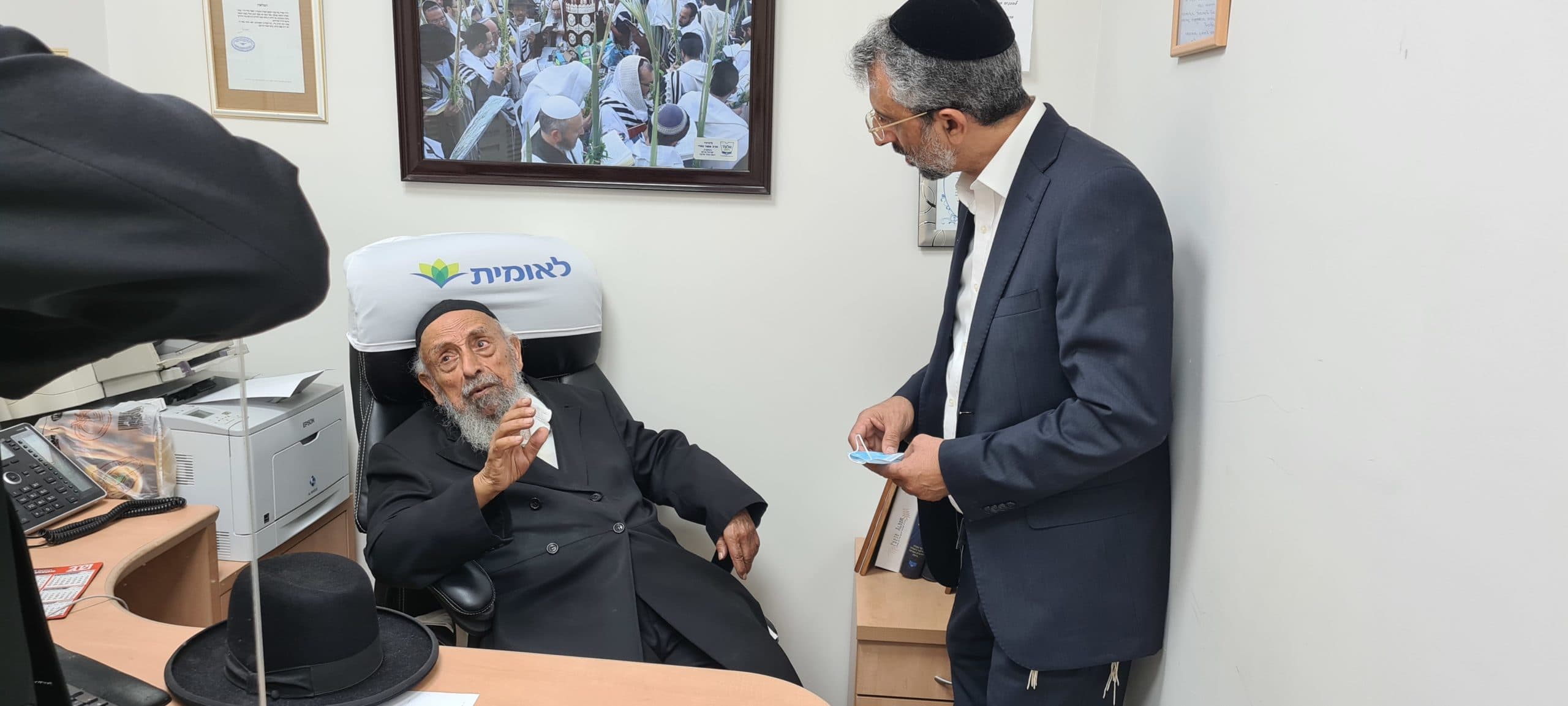 אשר נהרי